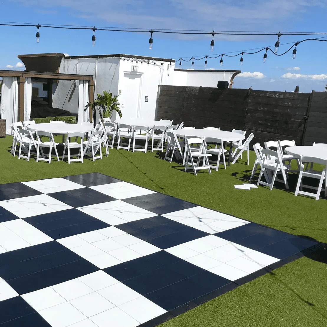 folding-chairs-and-dance-floor-copy