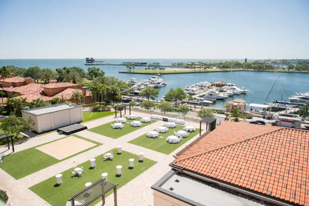 Allison and Hunter romantic Old Florida wedding at The Vinoy Renaissance St. Petersburg