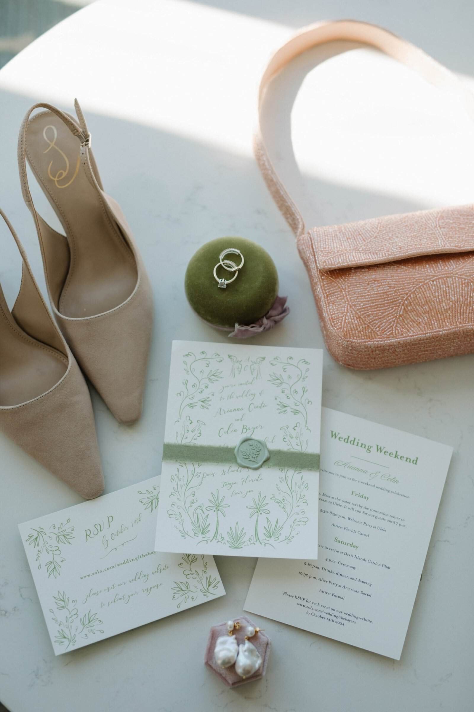 Green and White Outdoor Tampa Wedding | Davis Island Garden Club |